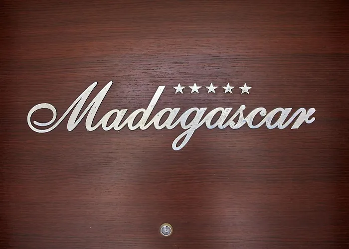 Aparthotel Madagascar Boutik Cytadell Eforie Nord